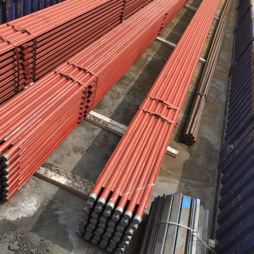 管中心距76.2mm，管屏長6米、5根一組，Φ63.5×7.1內(nèi)螺紋管，鰭片8mm